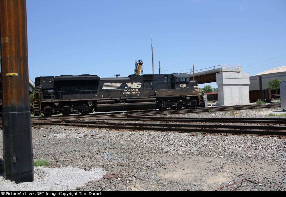 NS 1016 lite across the Hohman diamond